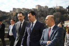 Delegacioni qeveritar me në krye nënkryetarin e Qeverisë Zoran Pazhin takim pune në Komunën e Ulqinit