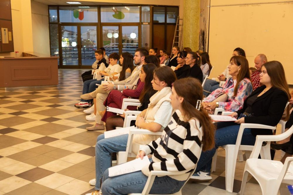 U mbajt mbrëmja konkurruese letrare për talentet e reja nga Ulqini, e organizuar nga IKA dhe Komuna e Ulqinit