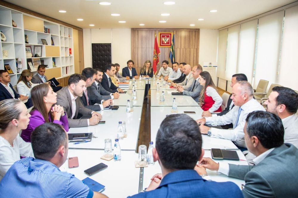 Takimi i liderëve të komunës Ulqin dhe Tivar: Forcimi i bashkëpunimit dhe aktiviteteve të përbashkëta në interes të cilësisë së jetës së qytetarëve