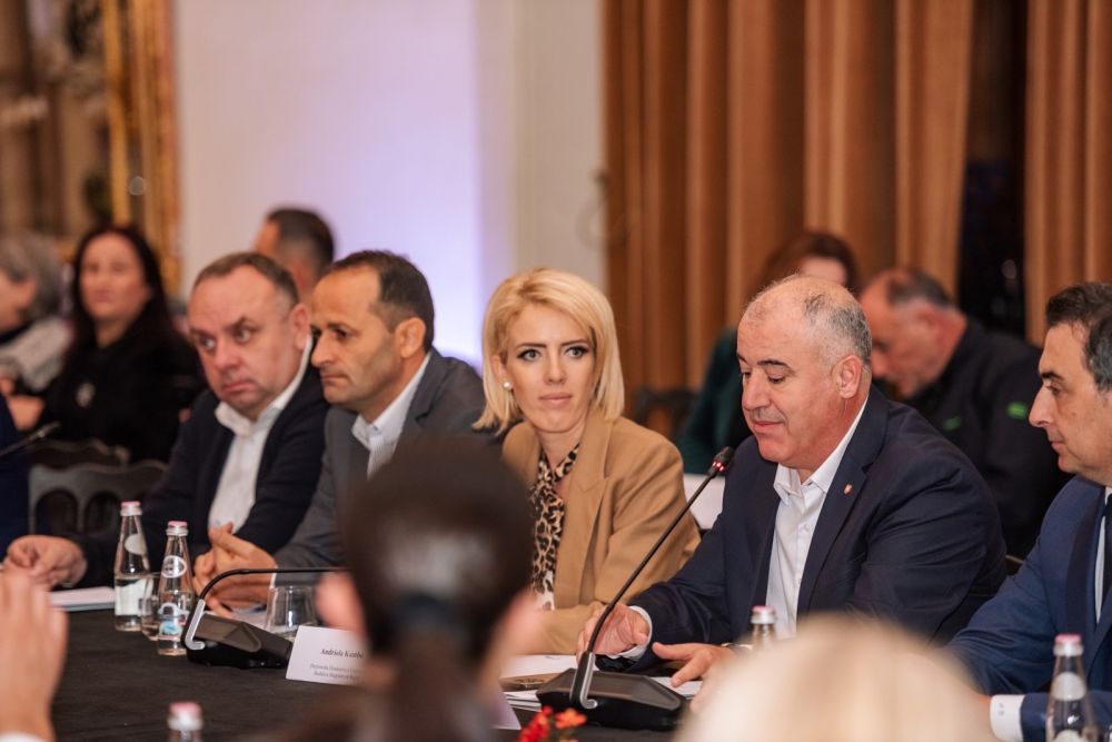 Delegecioni i  Kuvendit të Komunës së Ulqinit në Tiranë