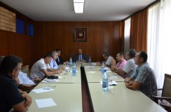 Kryetari Cungu takohet me përfaqësuesit e Shoqatave bujqësore