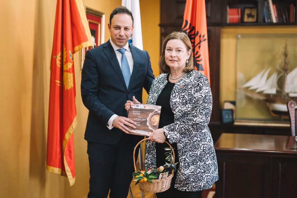 Ambasadorja e SHBA për vizitë në Komunën e Ulqinit