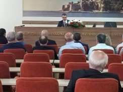 Odbornici Skupštine Opštine  Ulcinj minutom ćutanja odali počast žrtvama genocida u Srebrenici